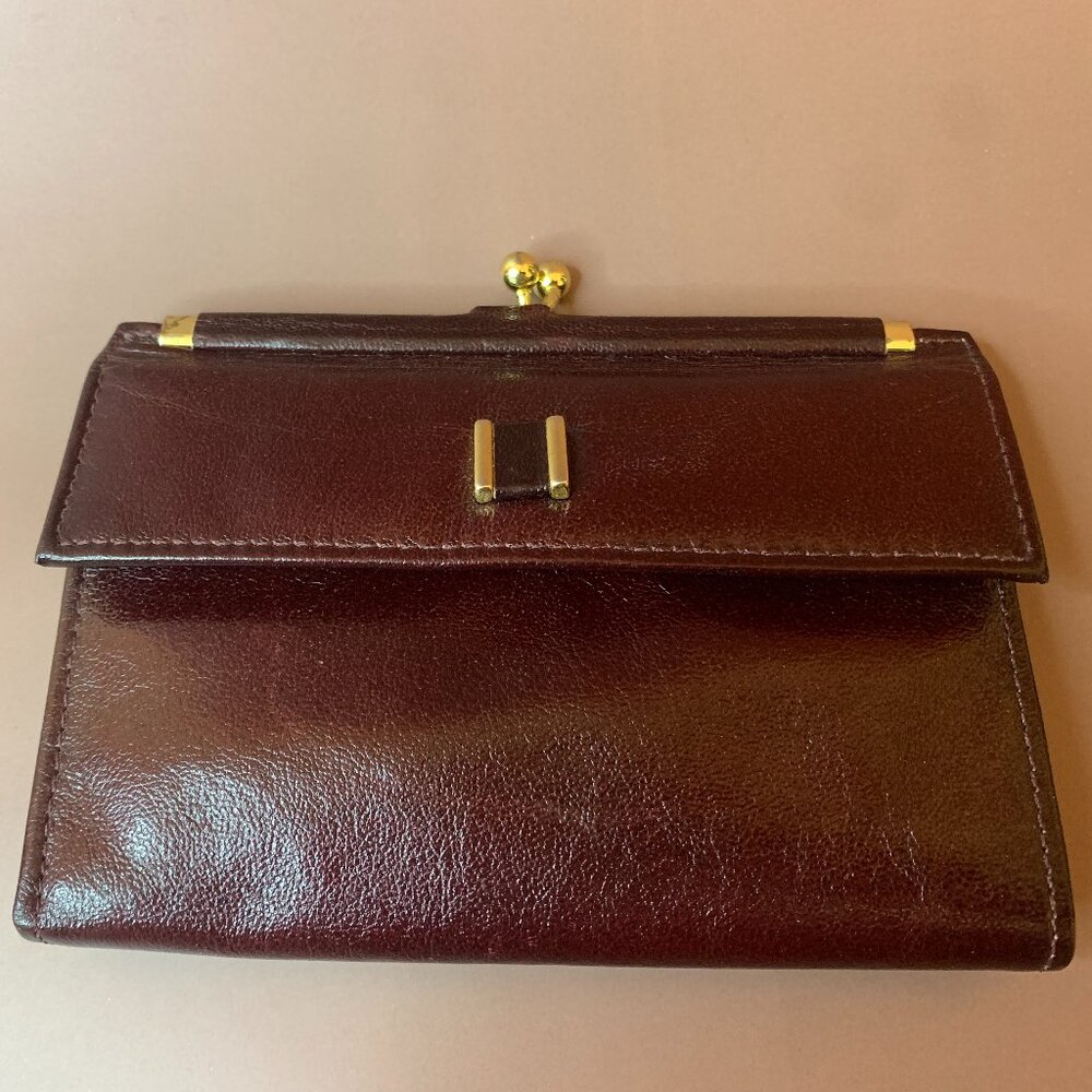 Vintage ST. THOMAS Womens Leather Cowhide Wallet